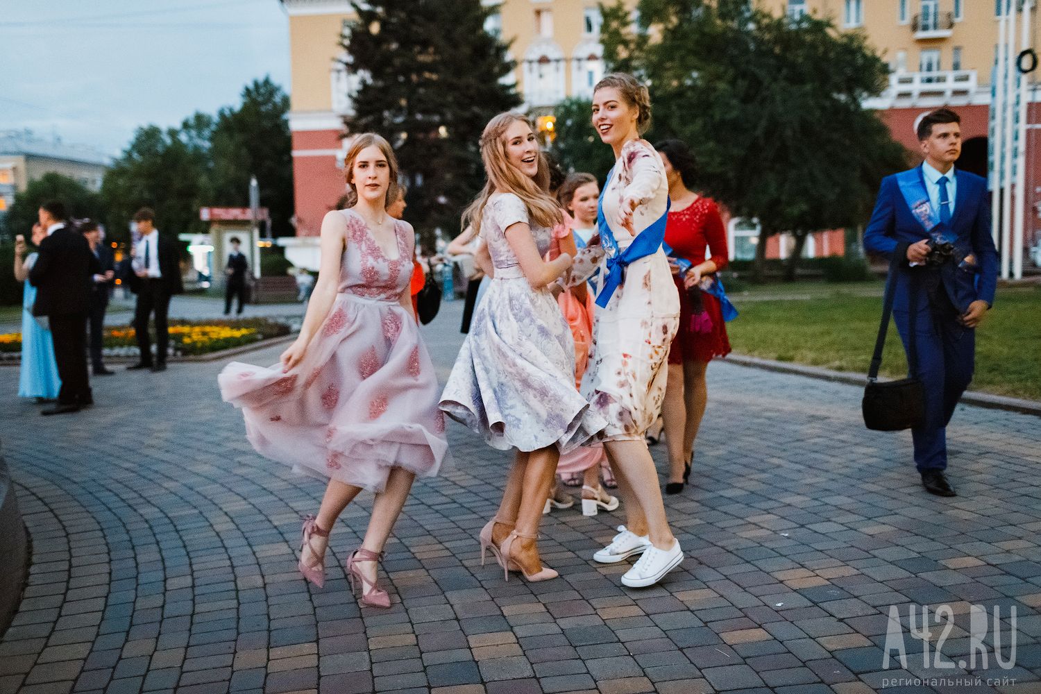 Выпускной-2017: время встречать рассвет Выпускной-2017: время встречать рассвет