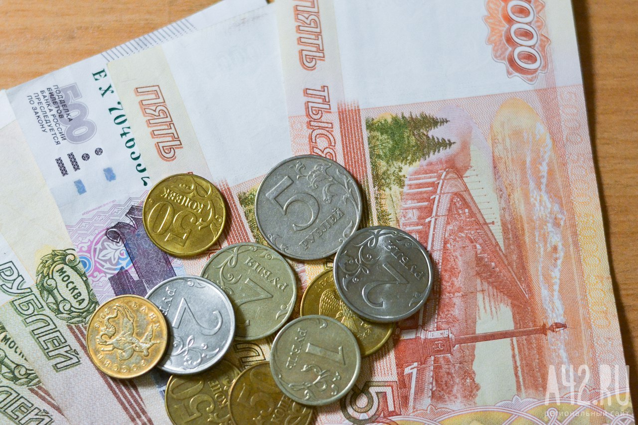 После скандала с министром труда в Саратове на 300 рублей повысили прожиточный минимум