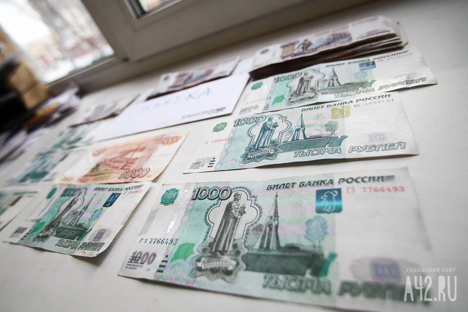 Главный врач кузбасской клиники отправится под суд за «прибавку» к заработной плате