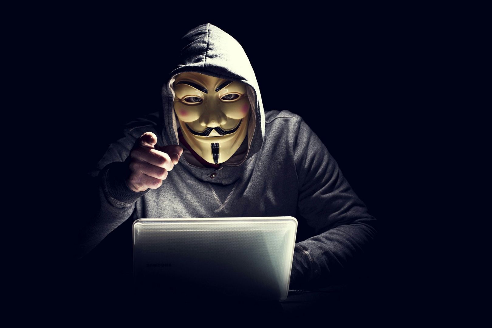 Хакеры обнародовали 2,2 миллиарда логинов и паролей