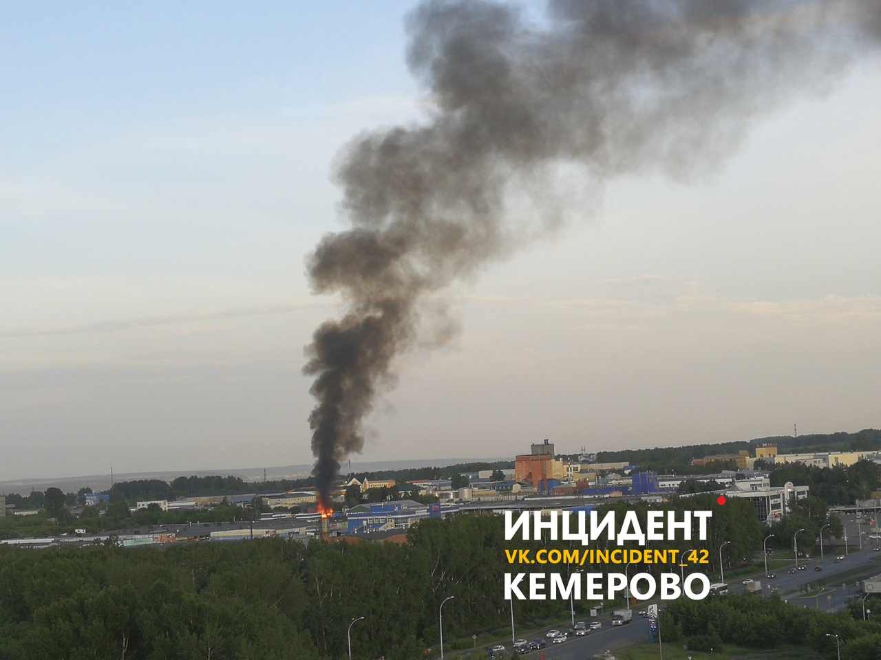 На улице Тухачевского в Кемерове снова произошёл пожар | 24.06.2018 |  Кемерово - БезФормата