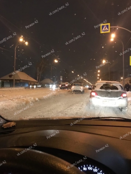 Сбили кемерово. ДТП В Кемерово вчера 19 на Сибиряков Гвардейцев. ДТП В Кемерово улица Сибиряков Гвардейцев и Каменская 31 августа 2022. 22 Июля ДТП на Сибиряков Гвардейцев Кемерово.