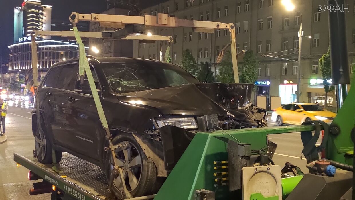 Авария в ефремове сегодня. Машина Ефремова после аварии.