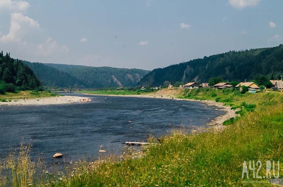 В Кузбассе загрязнение рек золотодобытчиком установили по космоснимкам