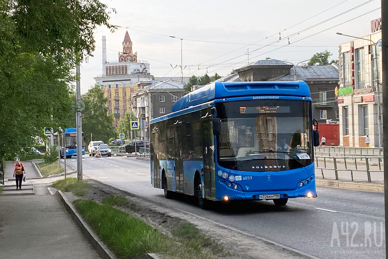 В Новокузнецке 13 автобусов и 7 троллейбусов изменят маршруты из-за  репетиции марша ко Дню Победы