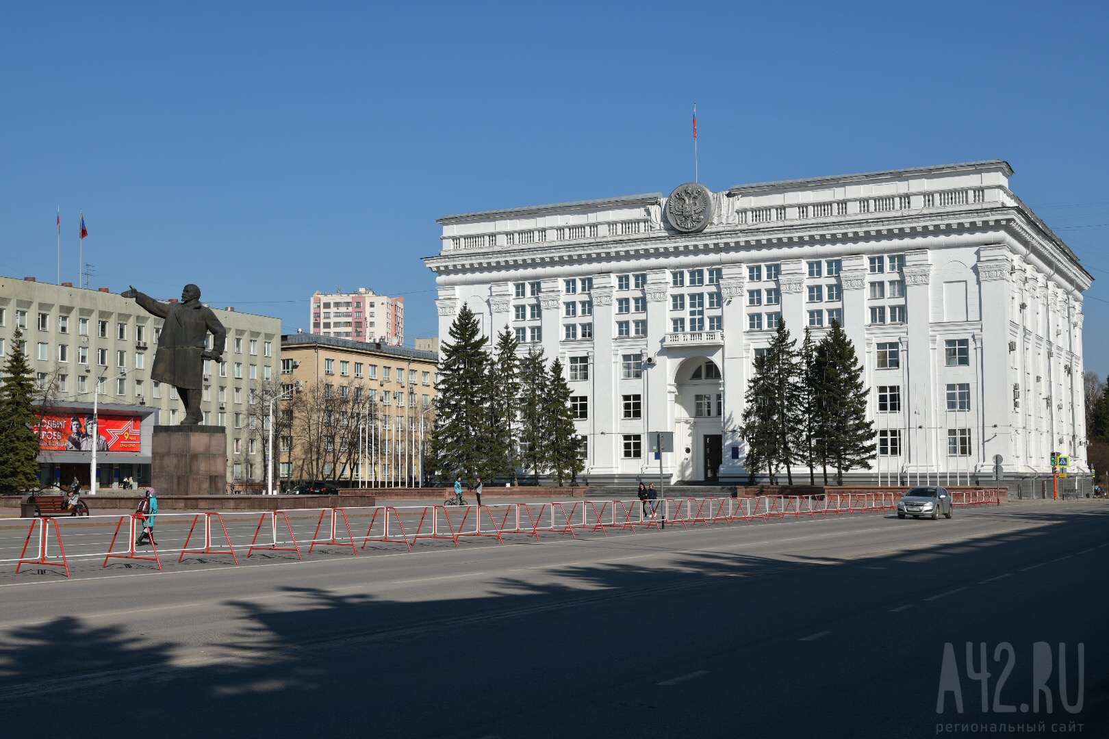 Кемеровская площадь советов