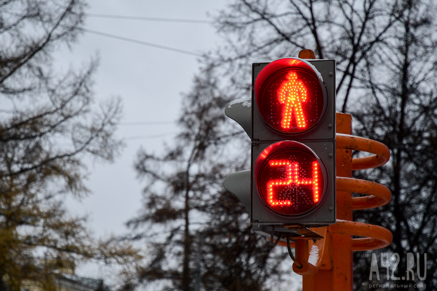 В Кемерове на двух перекрёстках отключат светофоры | 21.04.2020 | Кемерово  - БезФормата