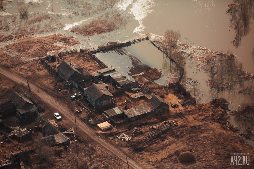 Кемеровская область наводнение. Наводнение в Кемеровской области в 2004. Калтан наводнение 2004. Кемерово наводнение. Наводнение Осинники 2004.