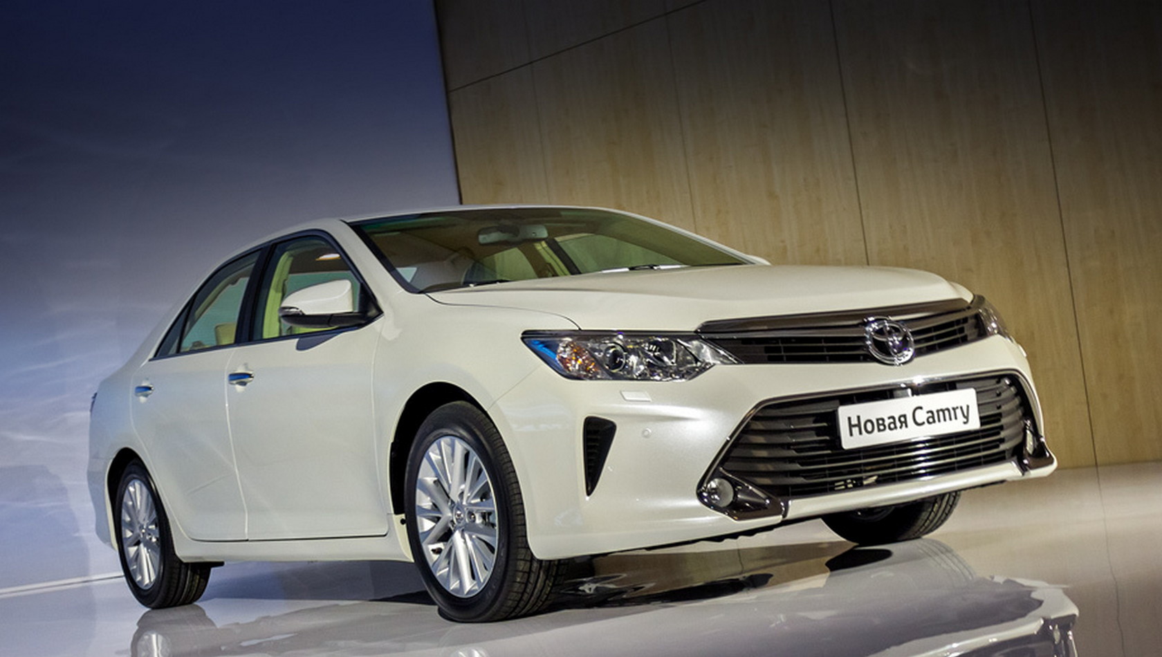 Toyota Camry SX 2015